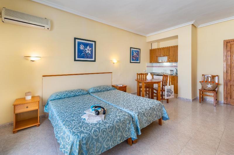 Hotel Apartamentos Vibra Lux Mar Ibiza Town Bilik gambar