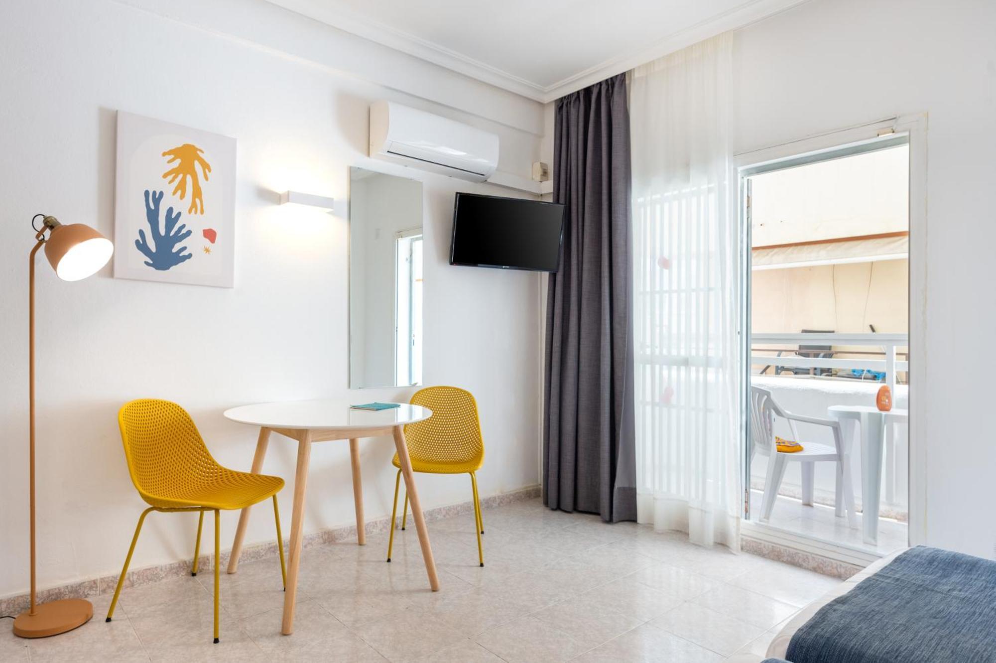 Hotel Apartamentos Vibra Lux Mar Ibiza Town Luaran gambar